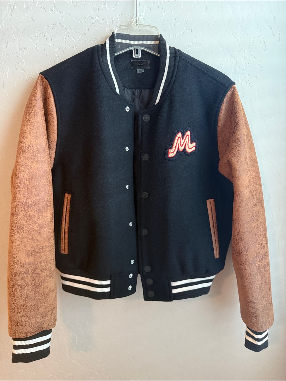 MOTHER Denim The Double Letterman Snap Jacket Varsity Crop M Patch Black Tan